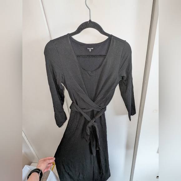 Garnet Hill Dresses & Skirts - Black Garnet Hill ballet wrap midi length dress size xs with lots of stretch